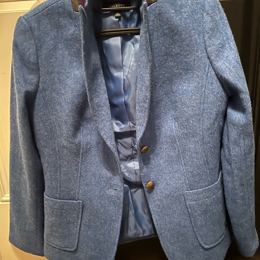 Talbots wool blend blazer jacket in cobalt blue color, size 4.